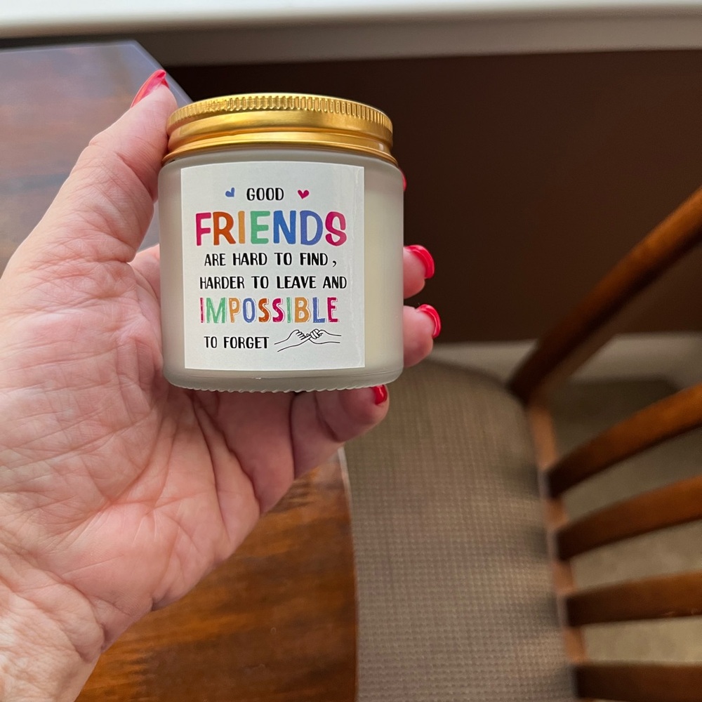 NEW WITH TAGS - Friends Candle